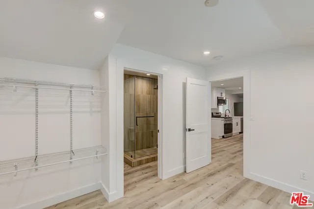 $2,675 | 11918 Rochester Avenue, Los Angeles, CA 90025