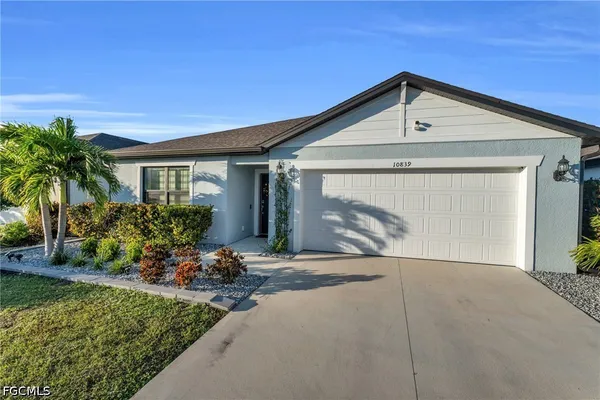 $2,500 | 10839 Marlberry Way, North Fort Myers, FL 33917