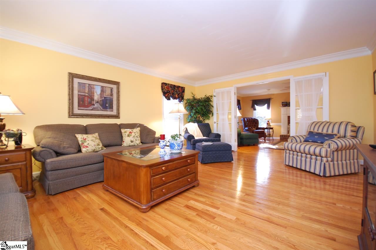 105 Tarleton Way Greer, SC 29650 - Photo 8 of 36 Gallery Image 8