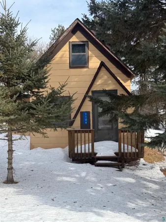 $105,000 | Undisclosed Address, Scanlon, MN 55720