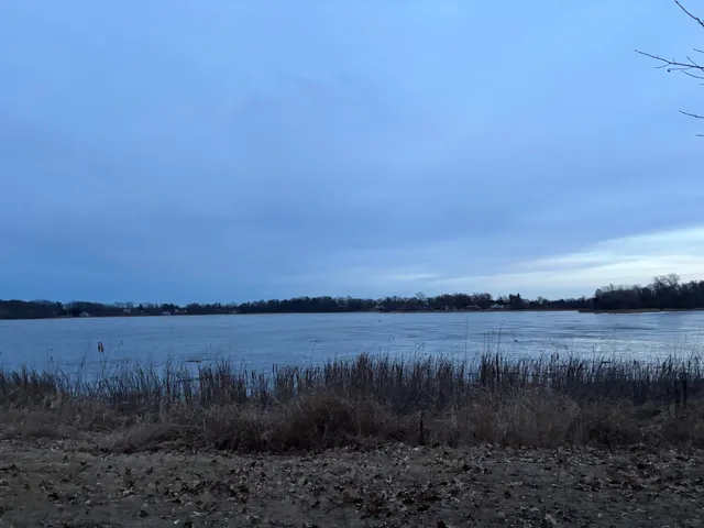 $229,900 | W6773 North Lakeshore Circle, Sugar Creek, WI 53121