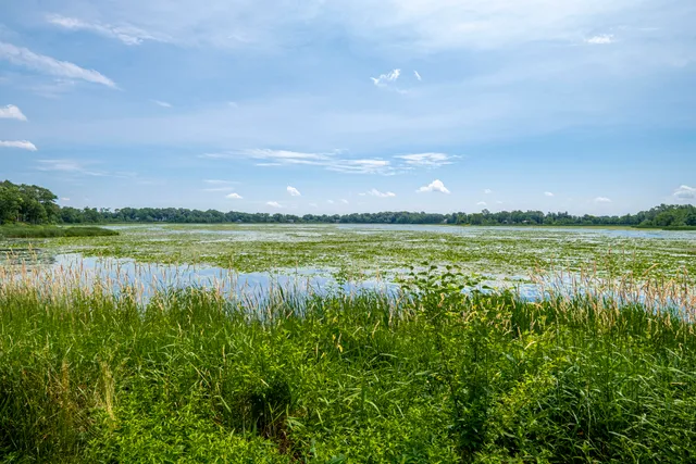 $229,900 | W6773 North Lakeshore Circle, Sugar Creek, WI 53121