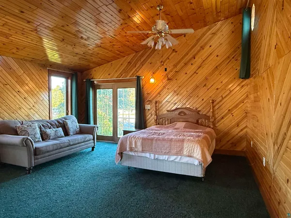 $184,900 | 954 East Camp Street, Ely, MN 55731