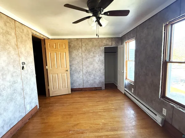 $184,900 | 954 East Camp Street, Ely, MN 55731