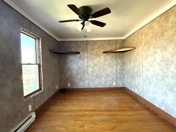 $184,900 | 954 East Camp Street, Ely, MN 55731