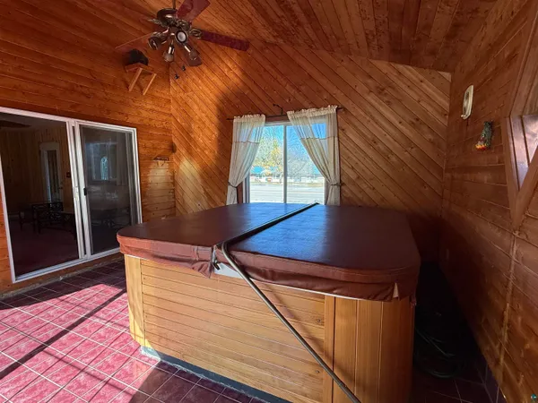 $184,900 | 954 East Camp Street, Ely, MN 55731