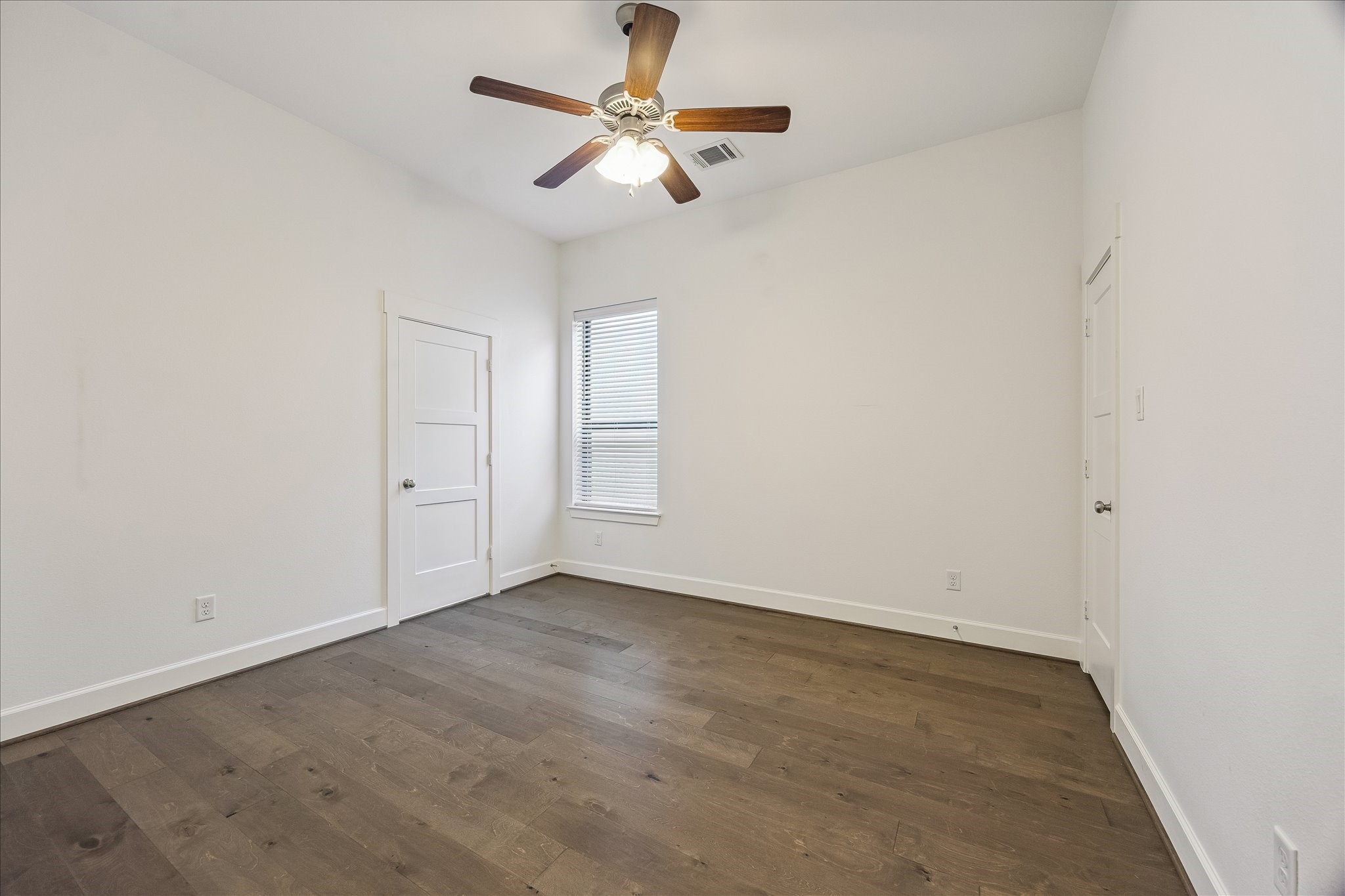5237 Cornish Street, Unit C Houston, TX 77007 - Photo 11 of 14
