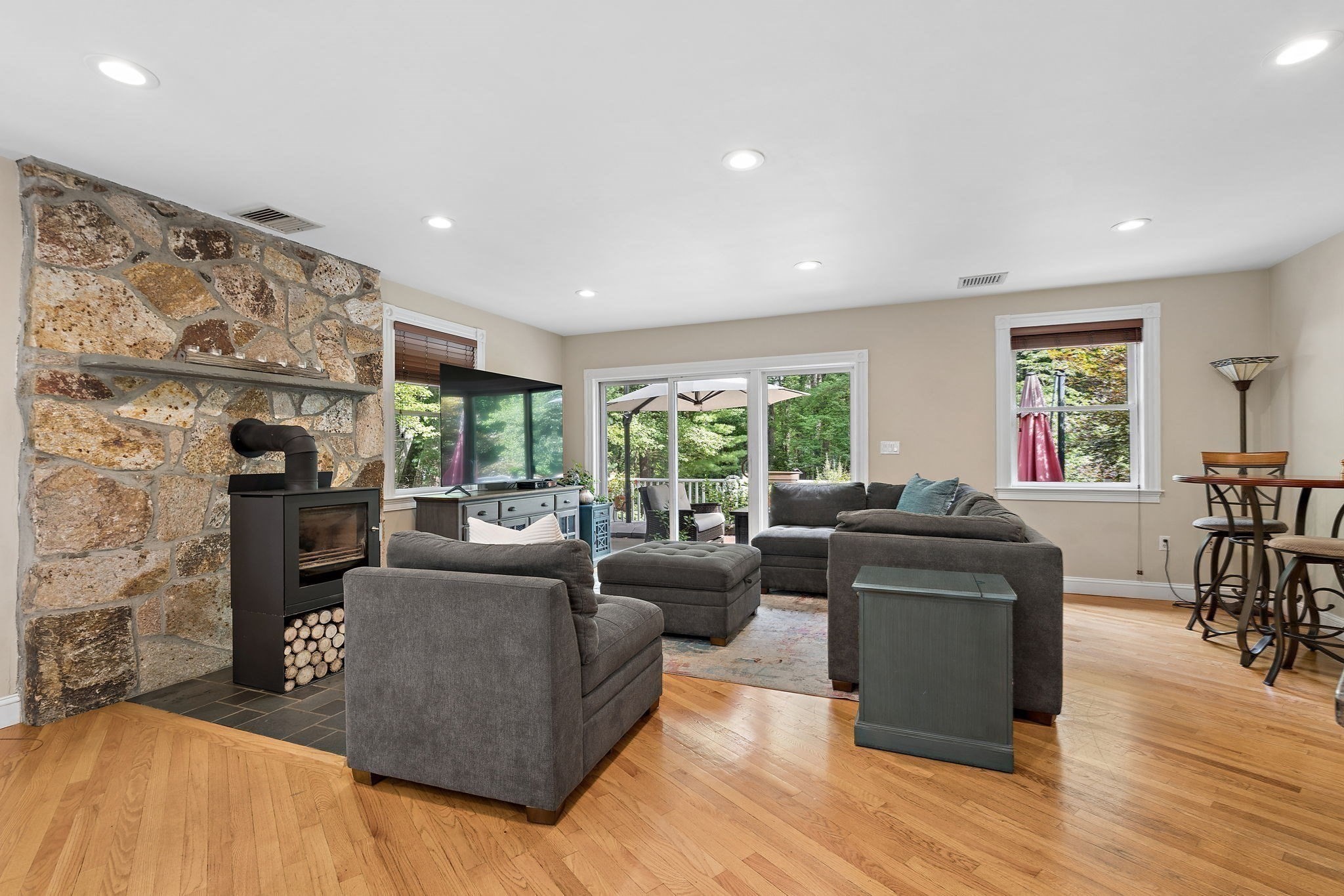160 Range Road Concord, MA 01742 - Photo 10 of 31 Gallery Image 10