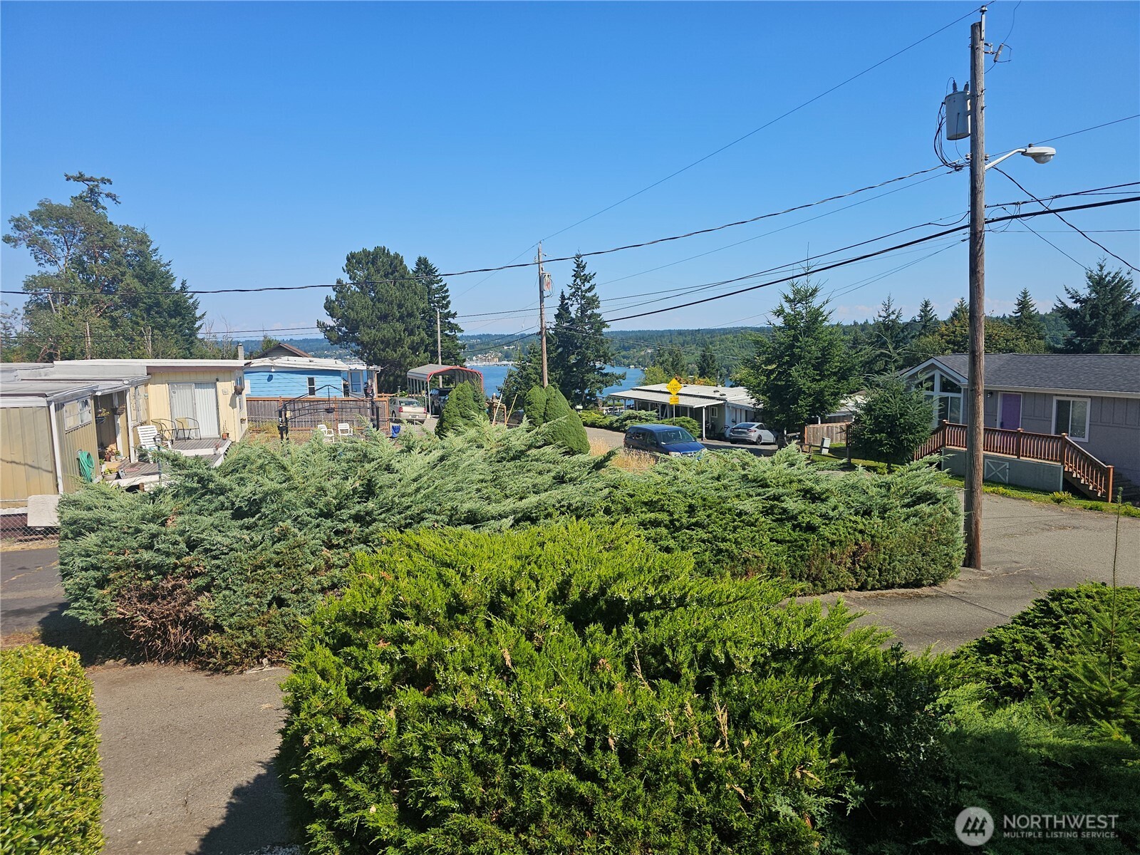 4720 West Davis Road Bremerton, WA 98312 - Photo 2 of 13 Gallery Image 2