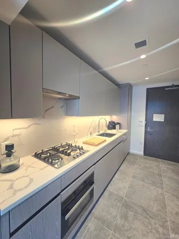 $3,200 | 133-36 37th Avenue, Unit 3K | Downtown Flushing