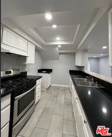 $3,600 | 7639 Kester Avenue, Unit 1, Van Nuys, CA 91405