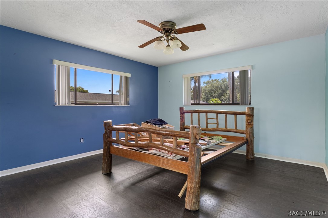 149-151 Southeast Paradise Point Road Crystal River, FL 34429 - Photo 12 of 42 Gallery Image 12
