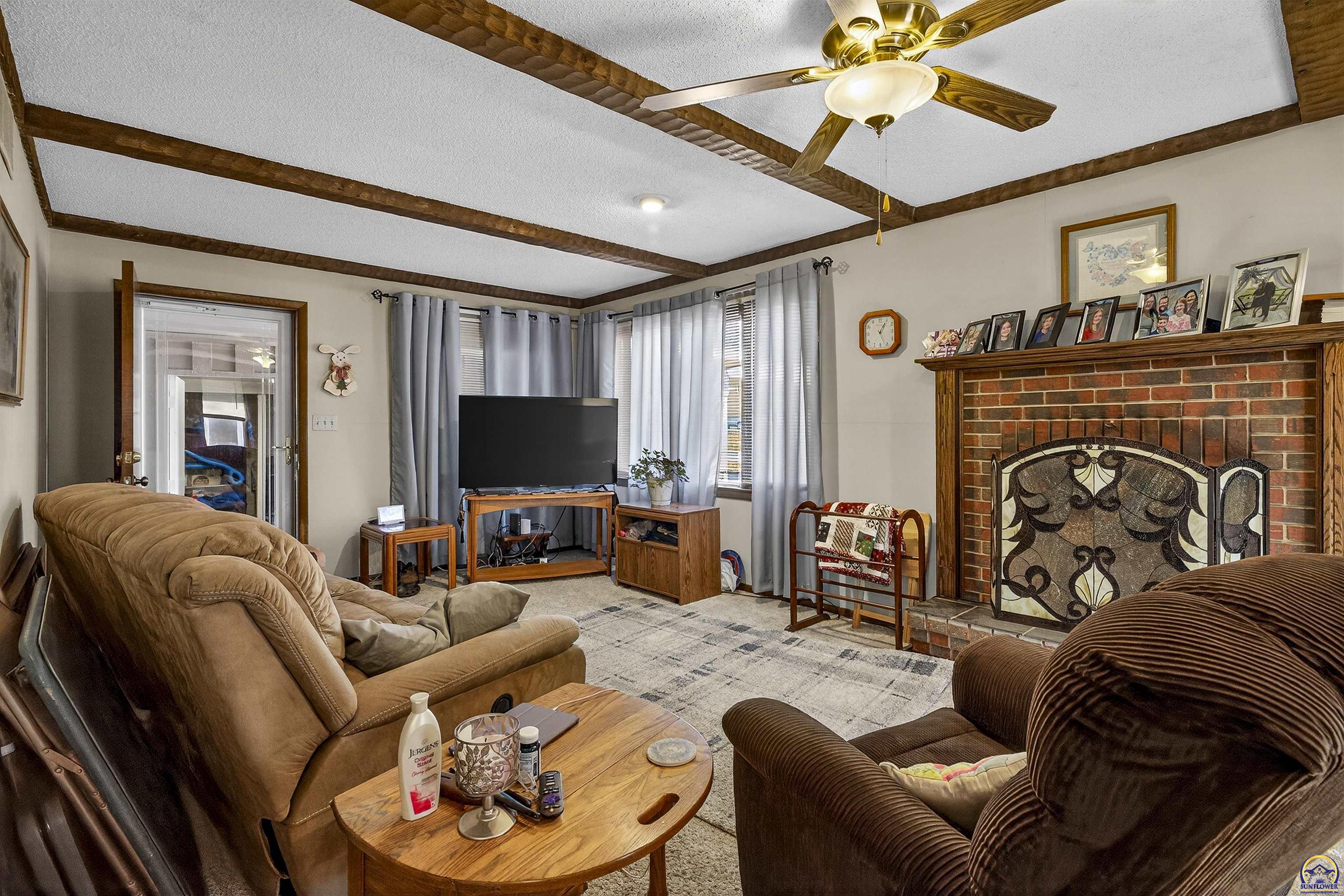 201 Dakota Avenue Holton, KS 66436 - Photo 4 of 25