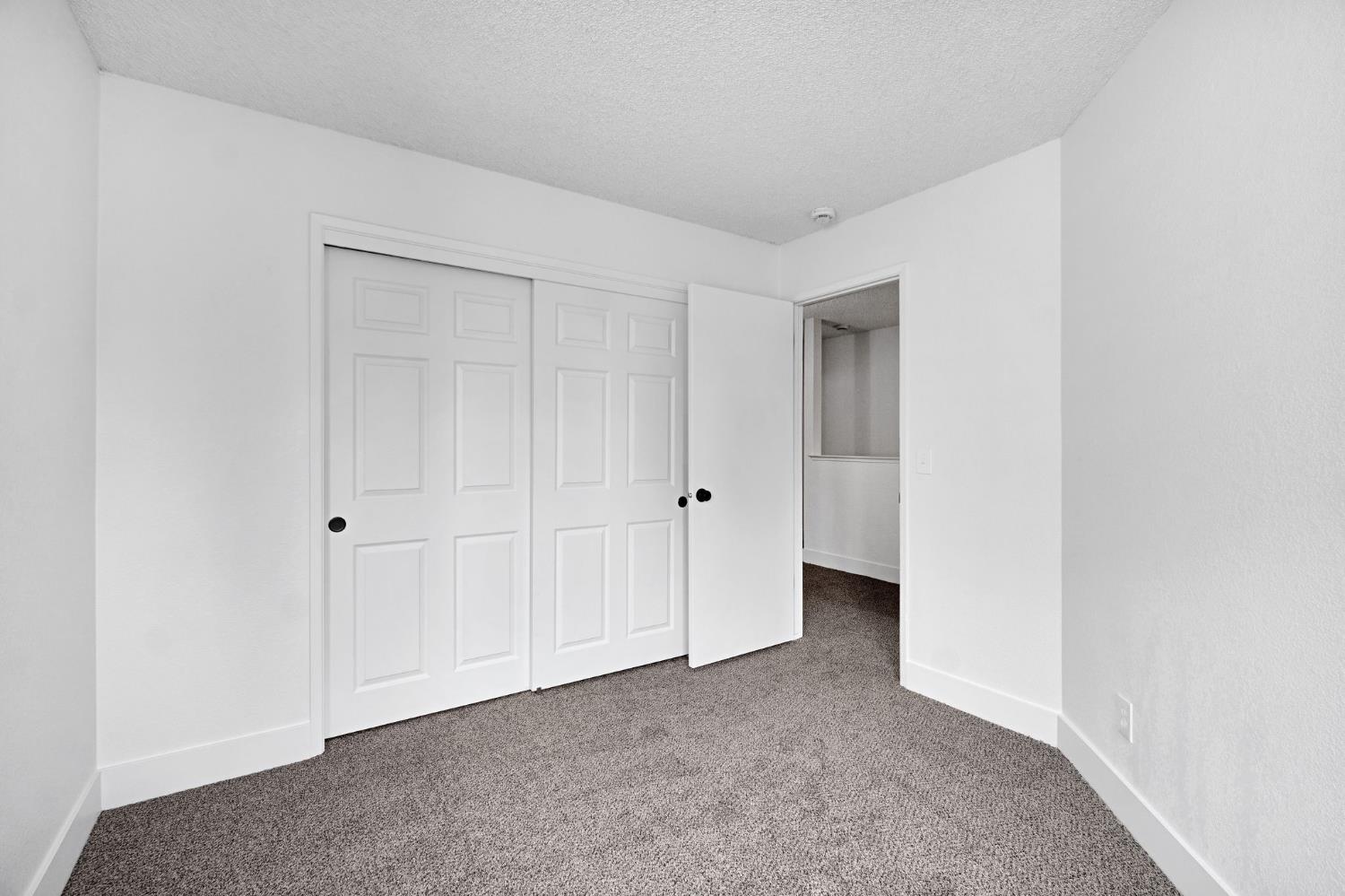 3622 West Terrace Avenue Fresno, CA 93722 - Photo 25 of 33