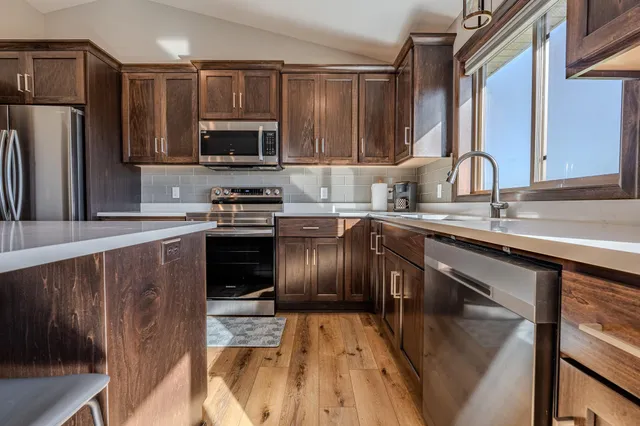 $489,900 | 4715 Dixie Lane, Alexandria, MN 56308