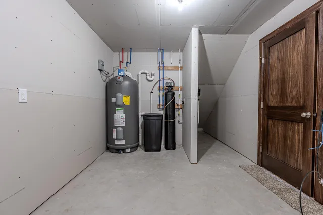 $489,900 | 4715 Dixie Lane, Alexandria, MN 56308