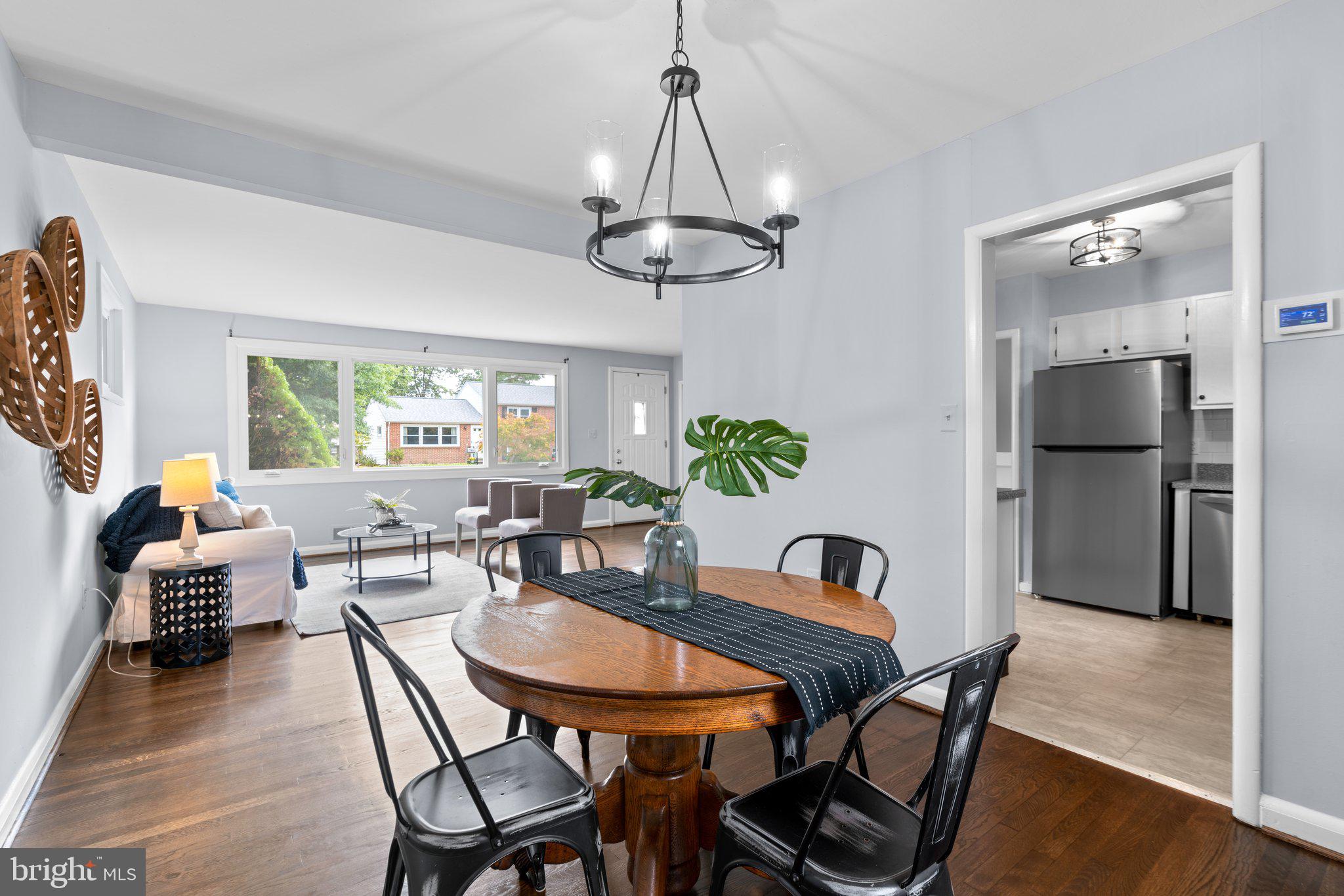 616 Southmont Road Catonsville, MD 21228 - Photo 5 of 42 Room for a large table for dinner parties