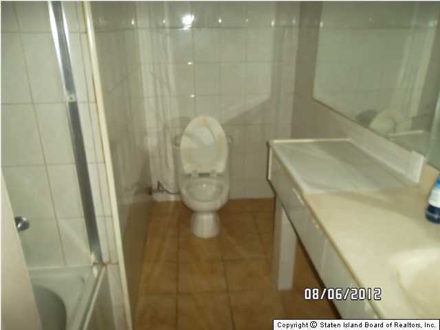 28 Rosecliff Road Staten Island, NY 10303 - Photo 12 of 13 Additional Photo