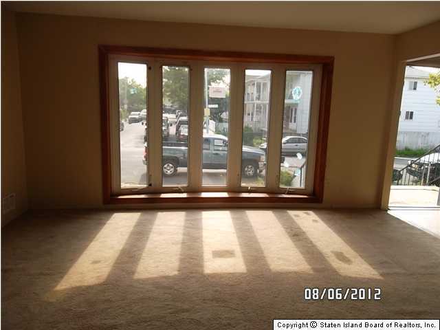 28 Rosecliff Road Staten Island, NY 10303 - Photo 5 of 13 Additional Photo