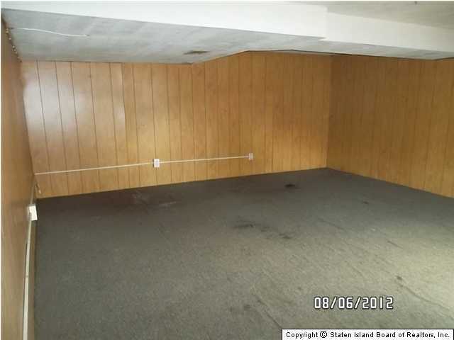 28 Rosecliff Road Staten Island, NY 10303 - Photo 8 of 13 Additional Photo