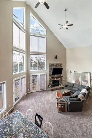 $1,350,000 | 606 Lake Viking Terrace, Gallatin, MO 64640