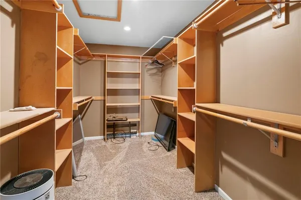 $1,350,000 | 606 Lake Viking Terrace, Gallatin, MO 64640