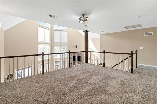 $1,350,000 | 606 Lake Viking Terrace, Gallatin, MO 64640