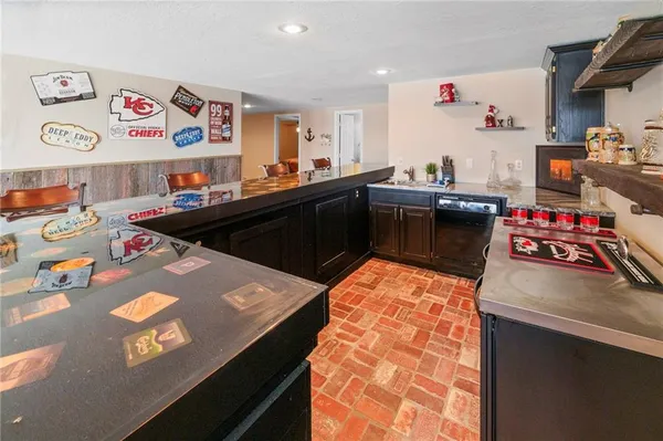 $1,350,000 | 606 Lake Viking Terrace, Gallatin, MO 64640