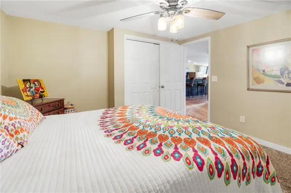 $1,350,000 | 606 Lake Viking Terrace, Gallatin, MO 64640