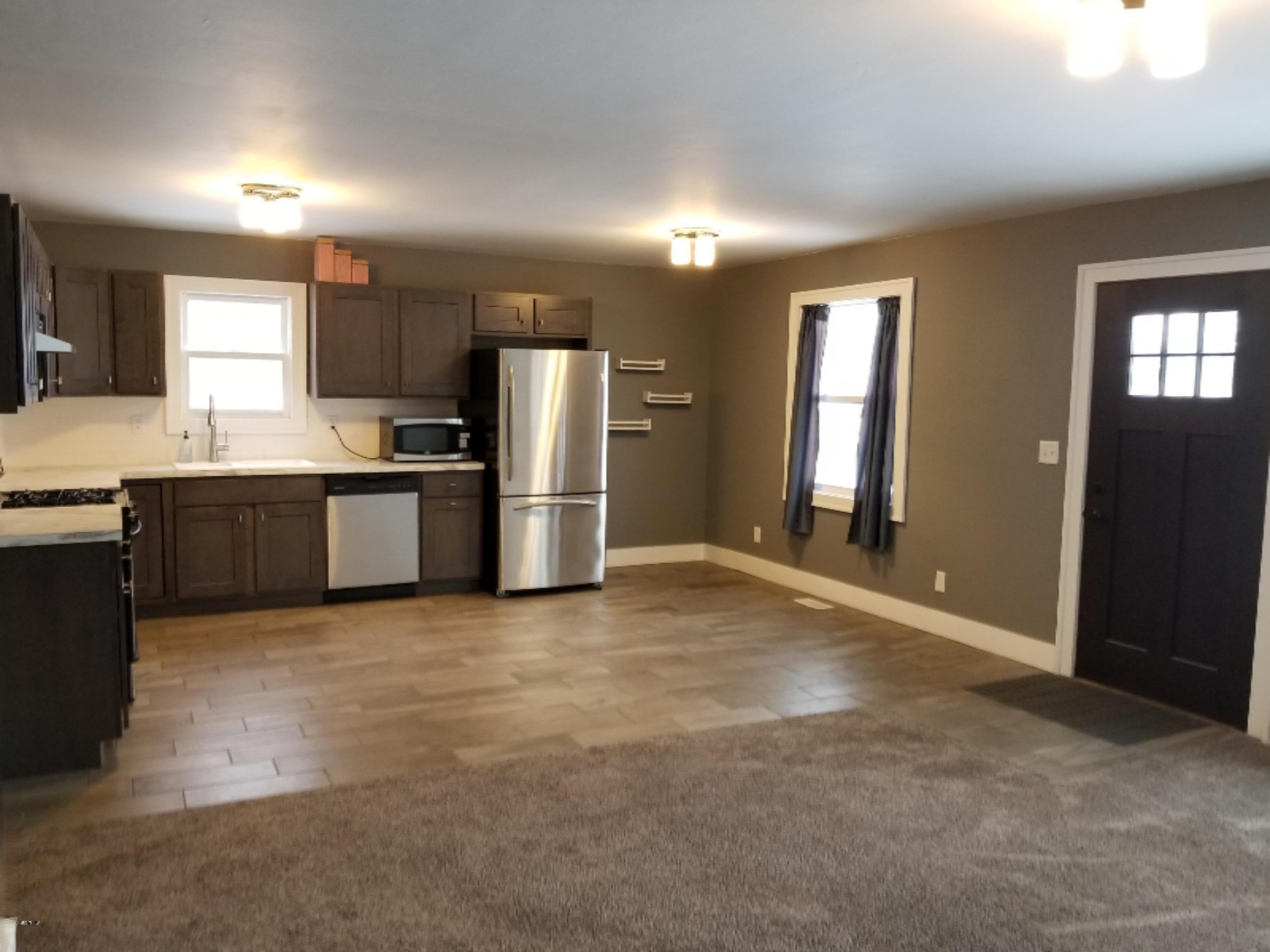 1931 South Brooks Road Muskegon, MI 49442 - Photo 4 of 13 20200130_142338