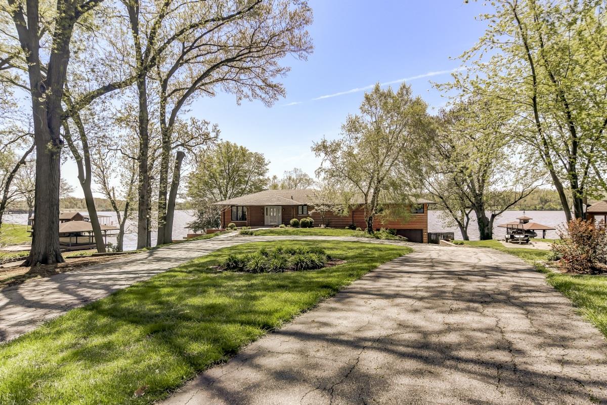 19 Fairview Lane Springfield, IL 62711 - Photo 2 of 50