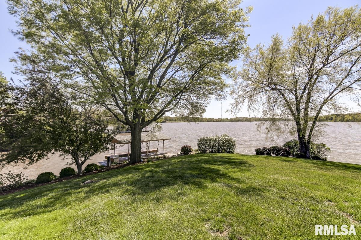 19 Fairview Lane Springfield, IL 62711 - Photo 4 of 50