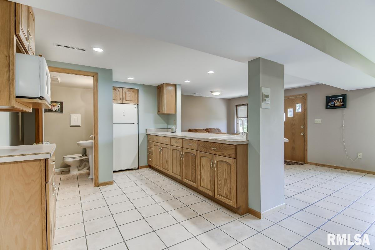 19 Fairview Lane Springfield, IL 62711 - Photo 48 of 50