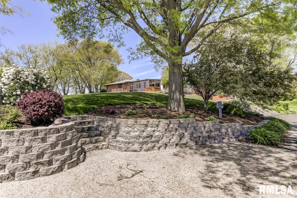 19 Fairview Lane Springfield, IL 62711 - Photo 6 of 50