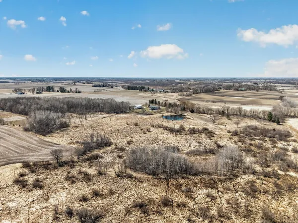 $699,999 | 38321 Baugh Street Northwest, Princeton, MN 55371