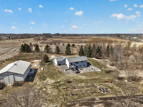 $699,999 | 38321 Baugh Street Northwest, Princeton, MN 55371