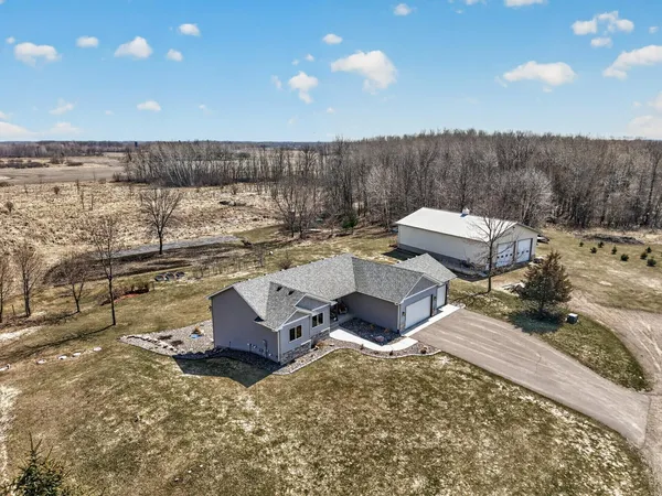 $699,999 | 38321 Baugh Street Northwest, Princeton, MN 55371