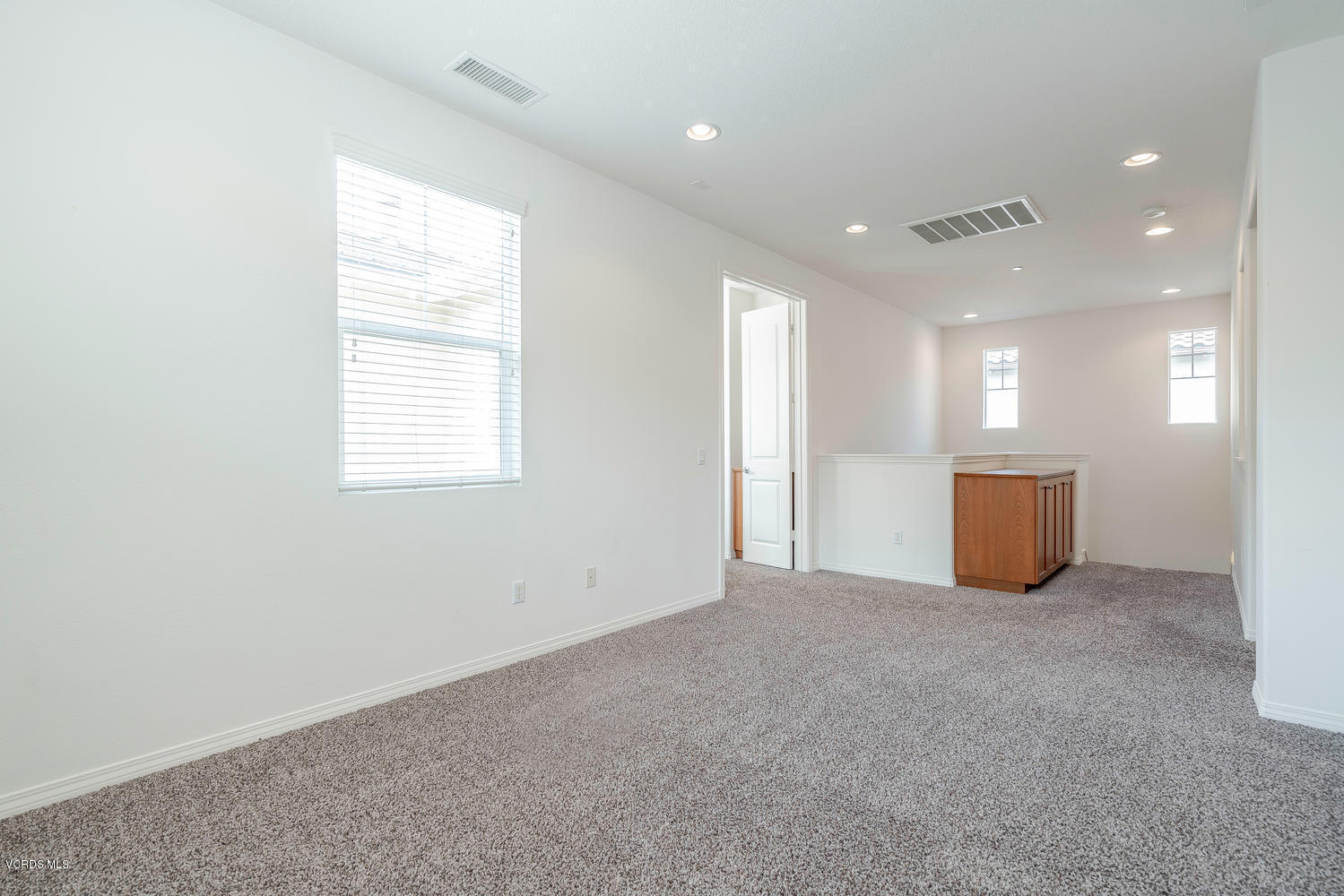 4114 Galapagos Way Oxnard, CA 93035 - Photo 23 of 46 4114 Galapagos Way Oxnard CA-large-023-0