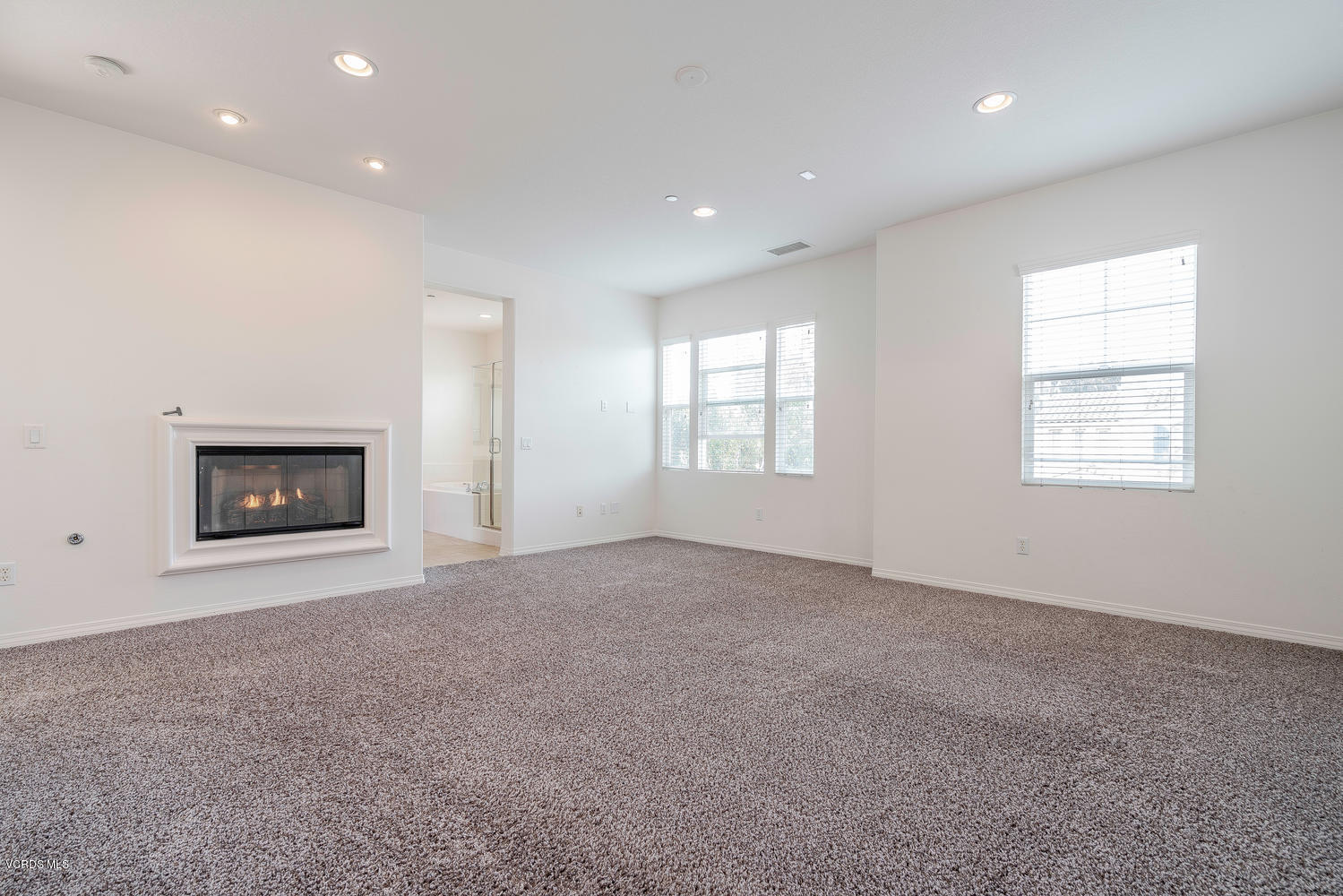 4114 Galapagos Way Oxnard, CA 93035 - Photo 31 of 46 4114 Galapagos Way Oxnard CA-large-031-0