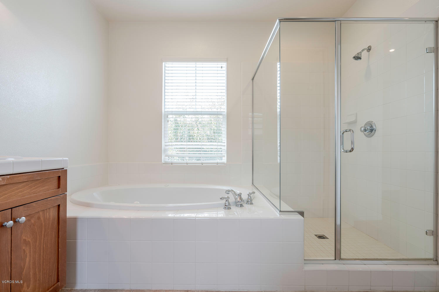 4114 Galapagos Way Oxnard, CA 93035 - Photo 34 of 46 4114 Galapagos Way Oxnard CA-large-034-0
