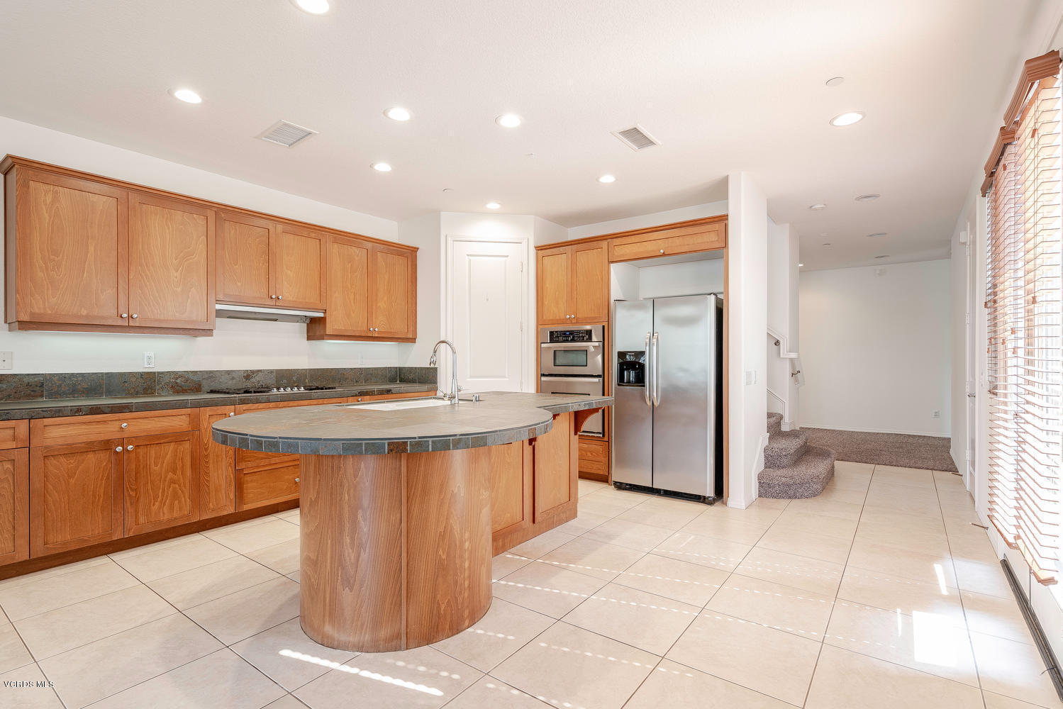 4114 Galapagos Way Oxnard, CA 93035 - Photo 7 of 46 4114 Galapagos Way Oxnard CA-large-007-0