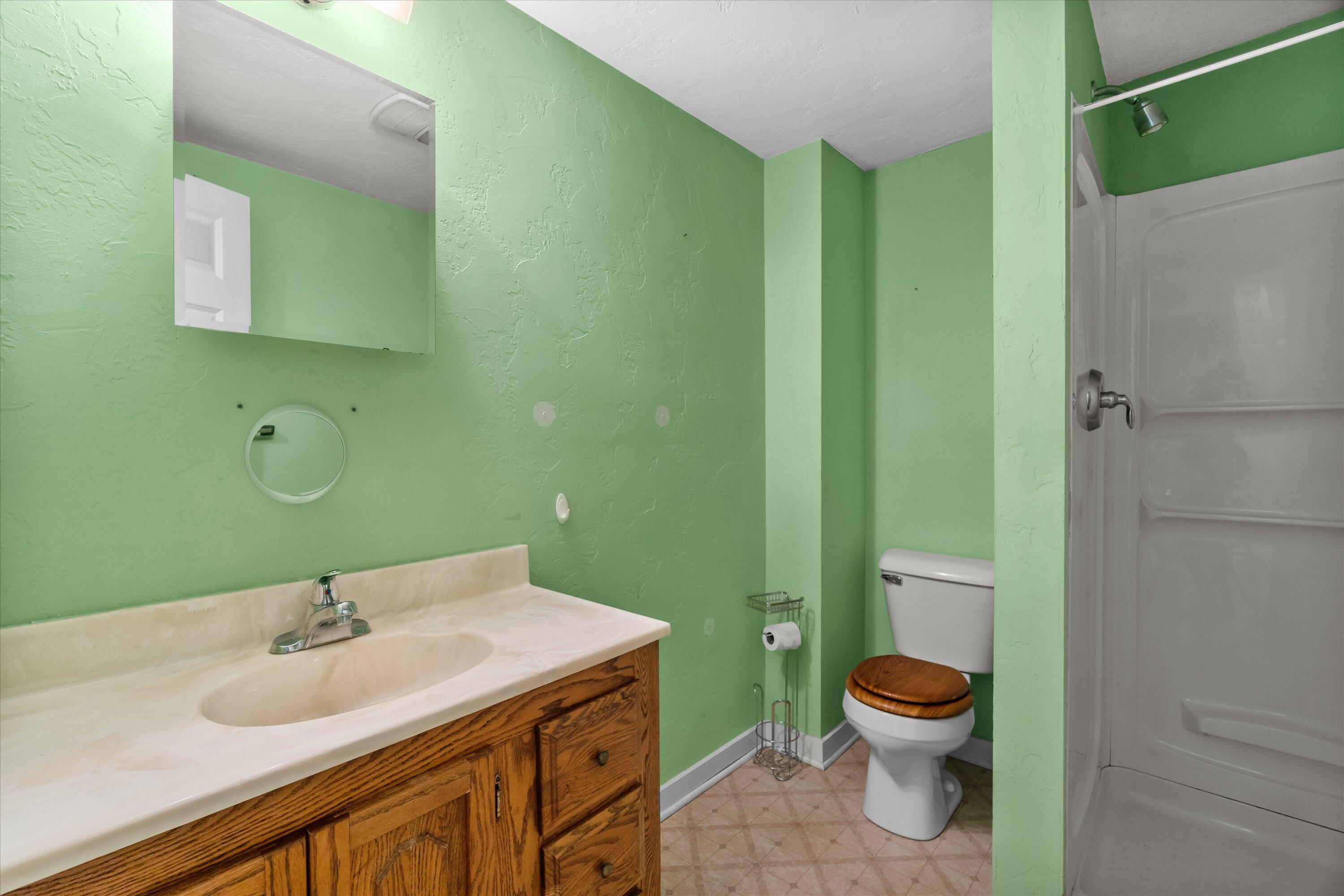 W1011 County Rd CI Palmyra, WI 53156 - Photo 21 of 42 Upper level
