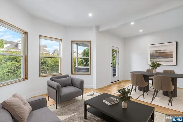 $750,000 | 3 Bonn Place, Unit 2, Weehawken, NJ 07086