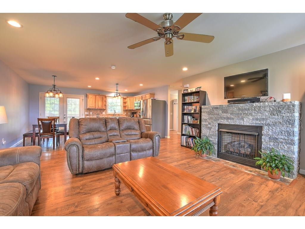 128 Anderson Street Limestone, TN 37681 - Photo 4 of 34 Photo 4
