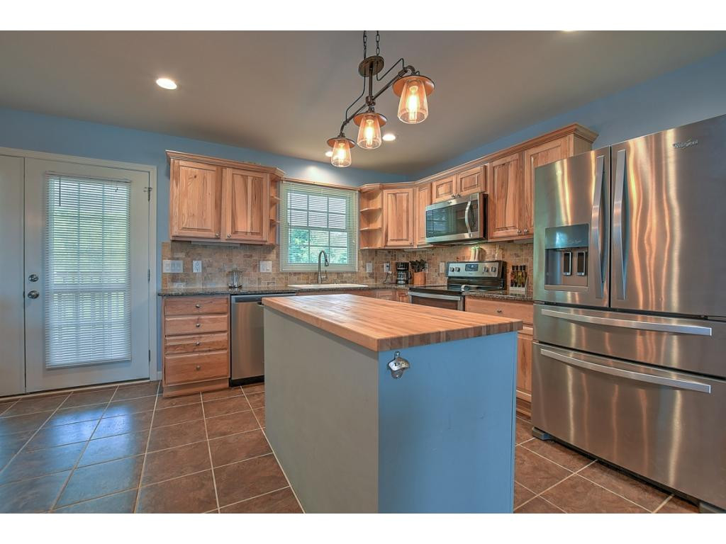 128 Anderson Street Limestone, TN 37681 - Photo 10 of 34 Photo 10