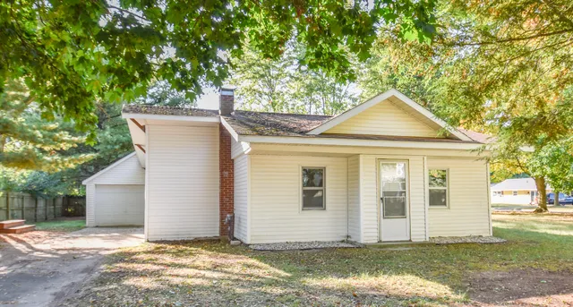 $184,900 | 421 Morse Street, Coldwater, MI 49036