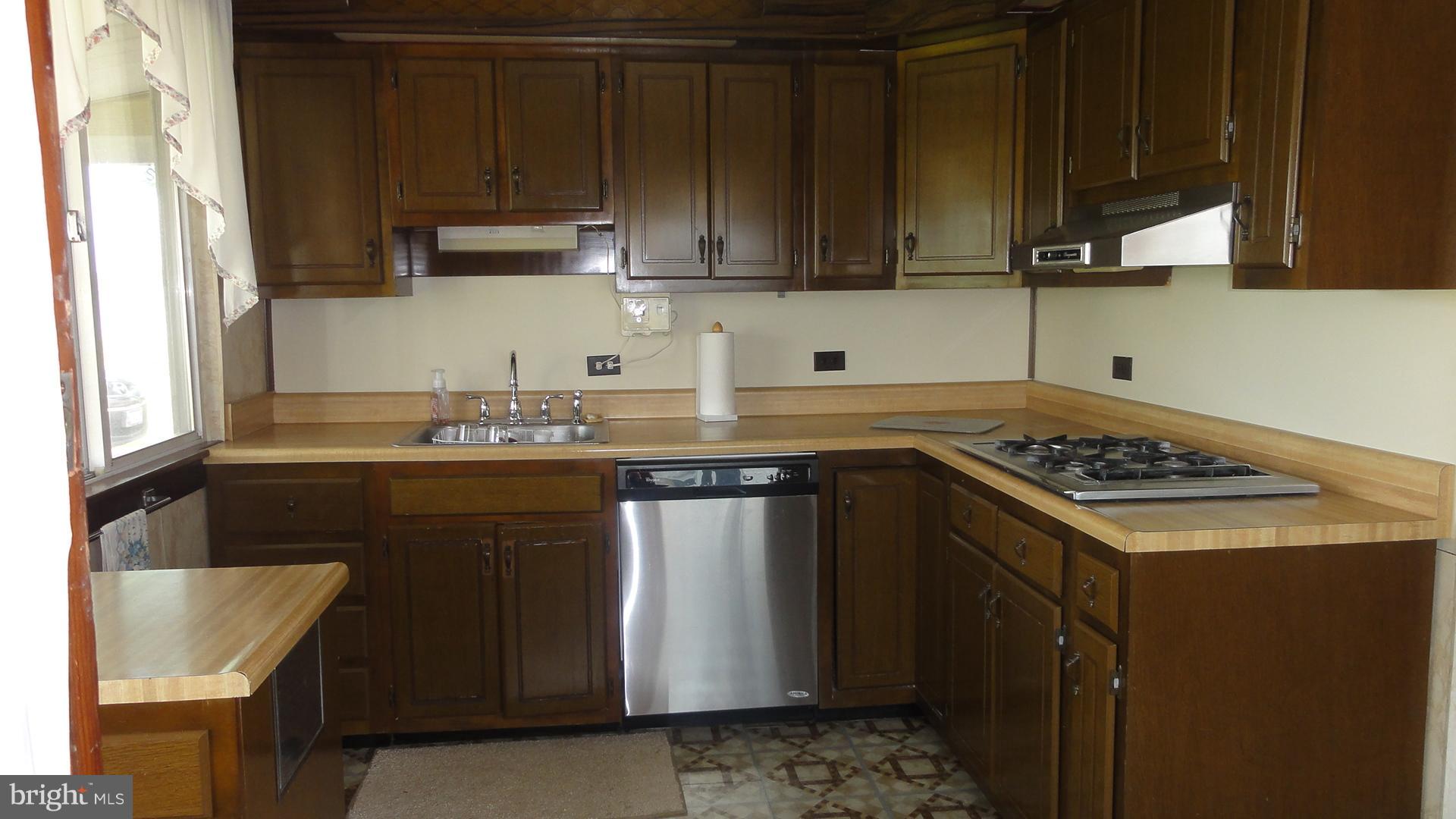 8274 Bullneck Road Baltimore, MD 21222 - Photo 18 of 25 Kitchen