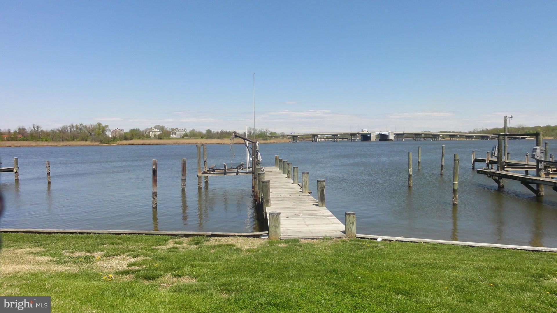 8274 Bullneck Road Baltimore, MD 21222 - Photo 3 of 25 Pier