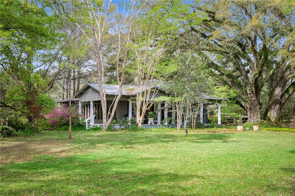 129 Hano Road Madisonville, LA 70447 - Photo 2 of 33