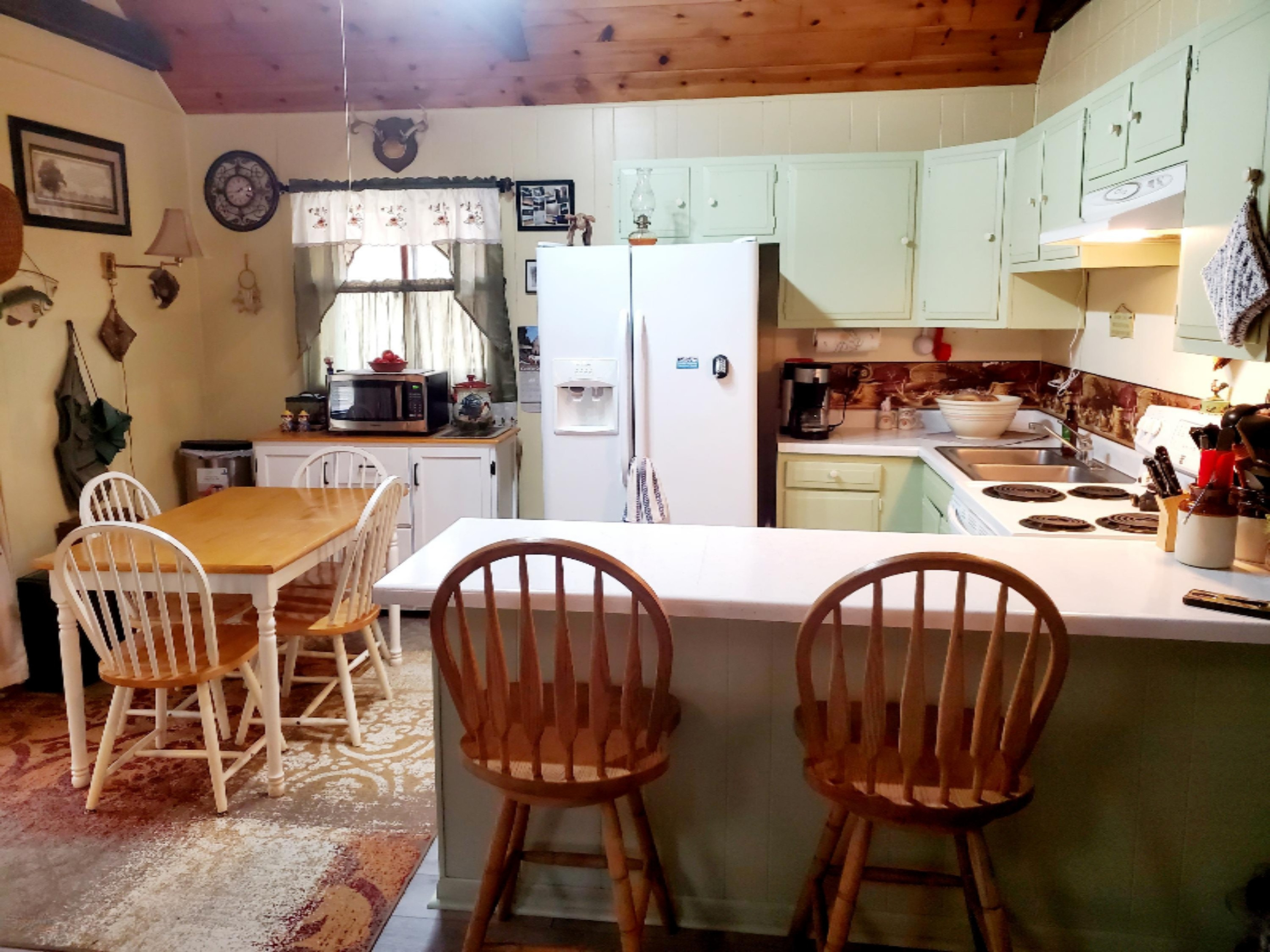 7674 West Wingleton Road Baldwin, MI 49304 - Photo 20 of 66 Kitchen